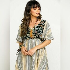 FREE PEOPLE Under The Sun Flutter Sleeve Tunic Top – Size L – Like New